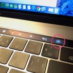 バックスペースの時にあたってしまう！MacBookProのタッチバーからSiri（シリ）を削除する方法！